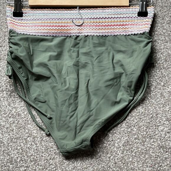 NWT Blooming Jelly V Neck High Waist Bikini Swimsuit Size Medium Sage Green - Picture 5 of 11